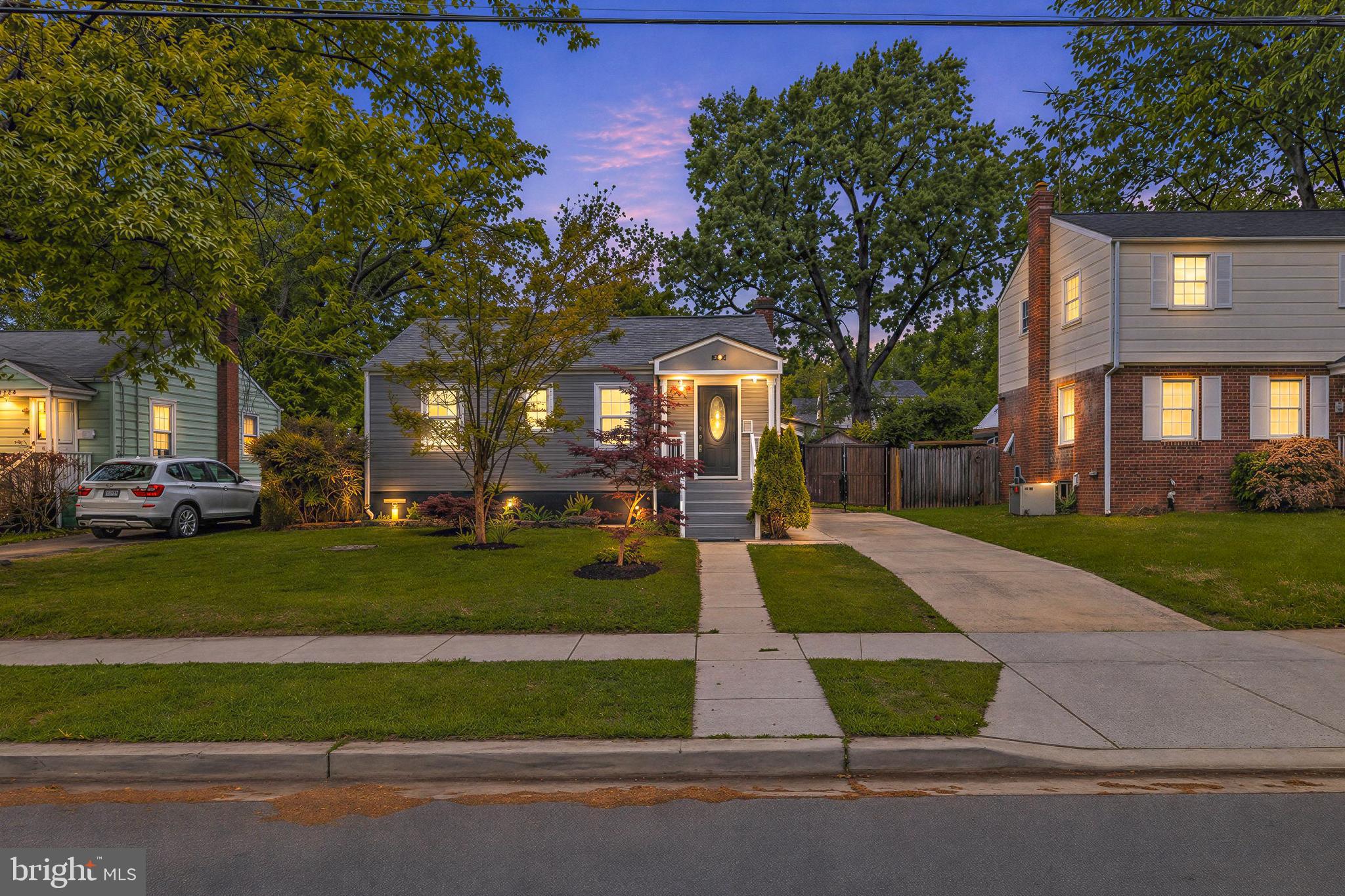 HOLLYWOOD - Residential