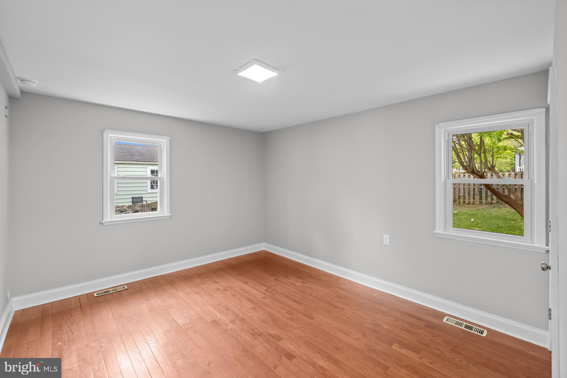 HOLLYWOOD - Residential