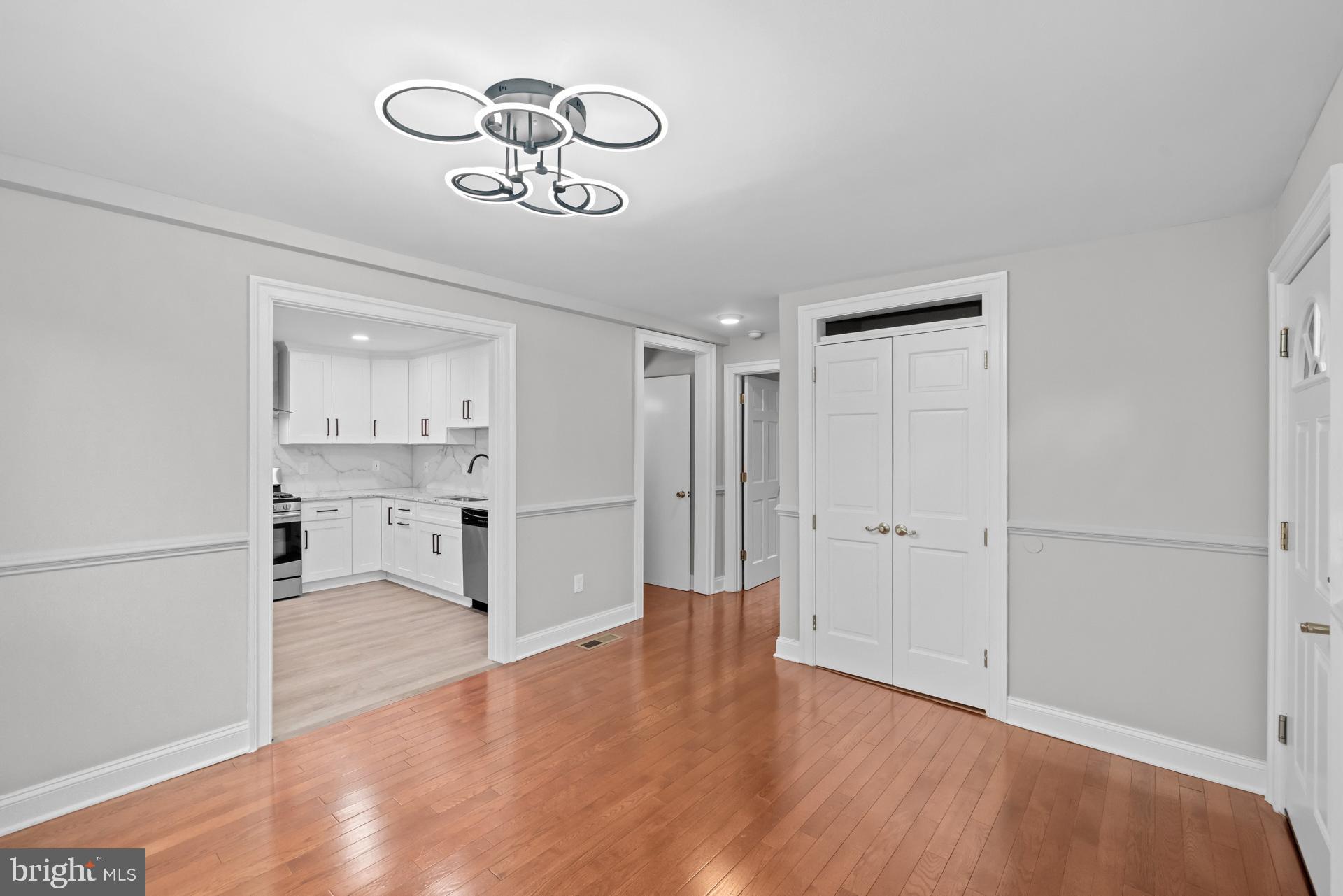 HOLLYWOOD - Residential