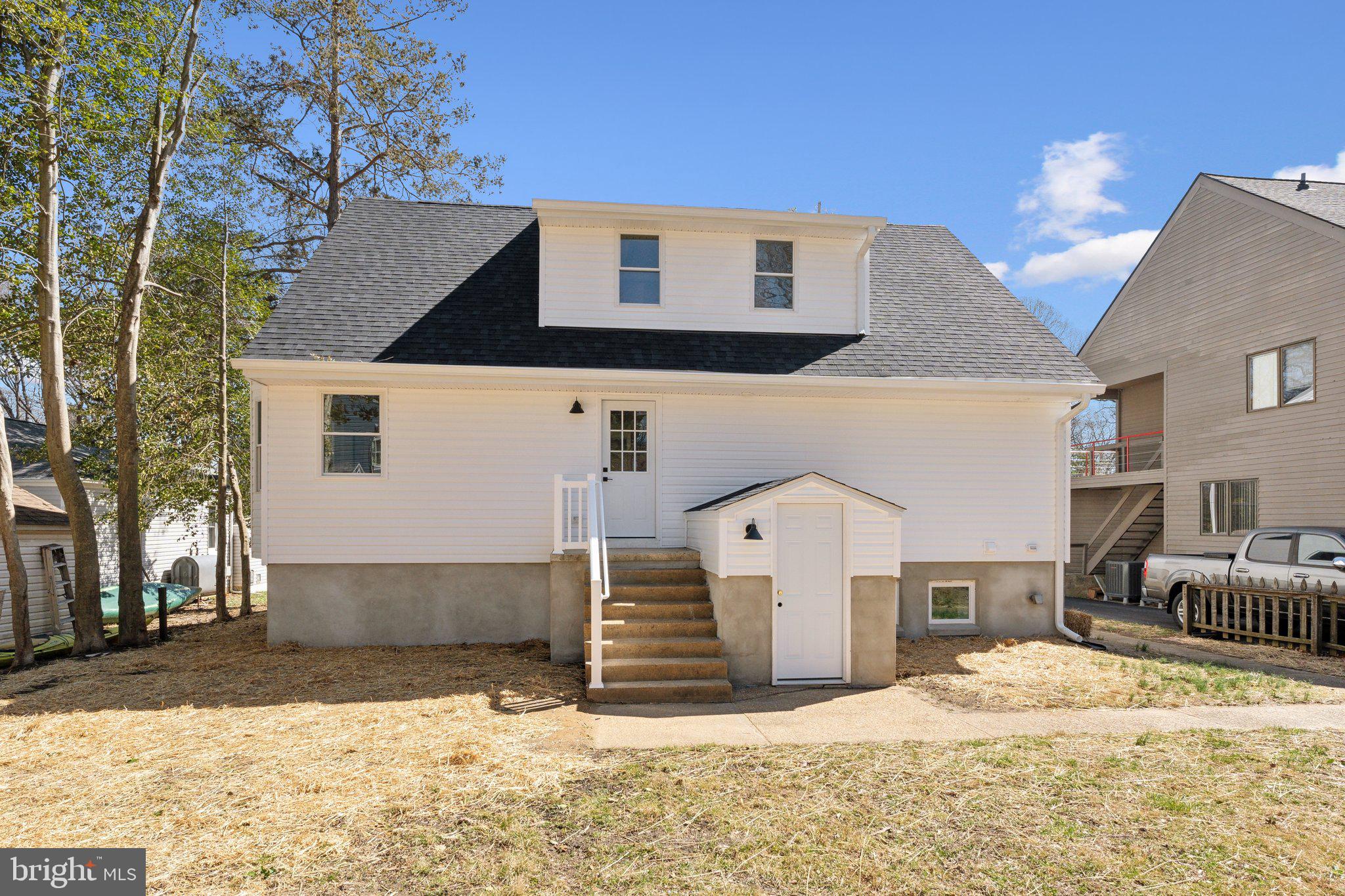 CAPE ST CLAIRE - Residential