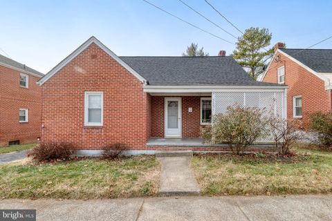 517 W KING STREET STRASBURG VA 22657