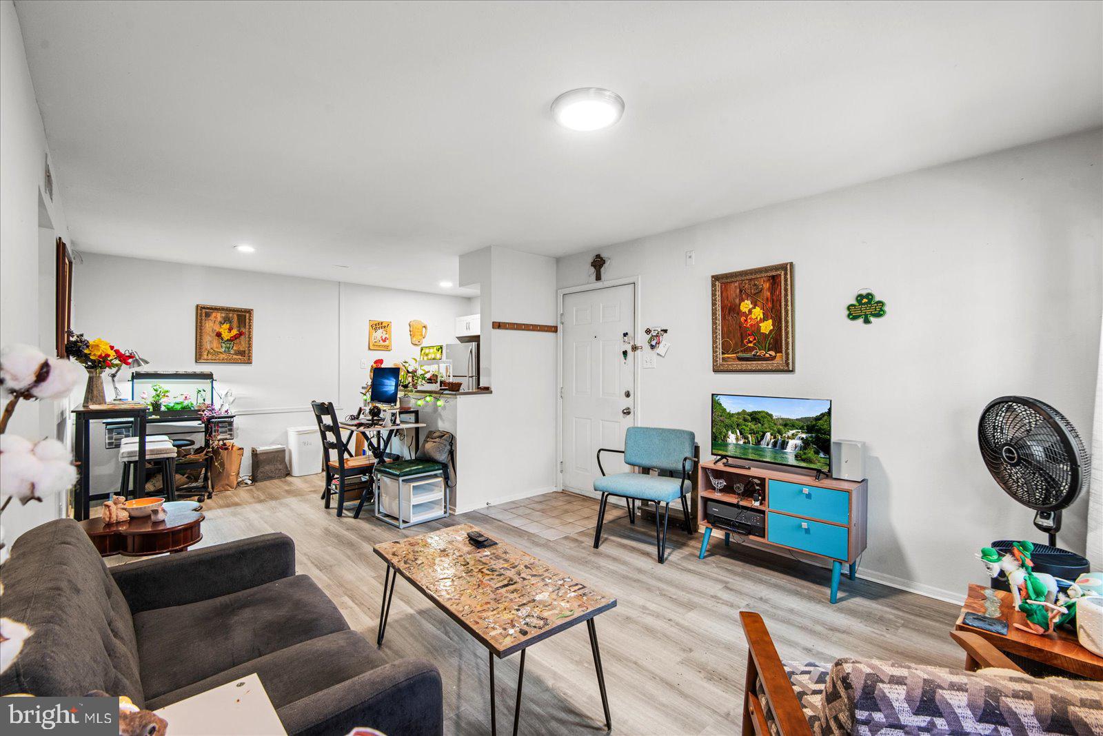 POINTE AT PARK CENTER - Residential