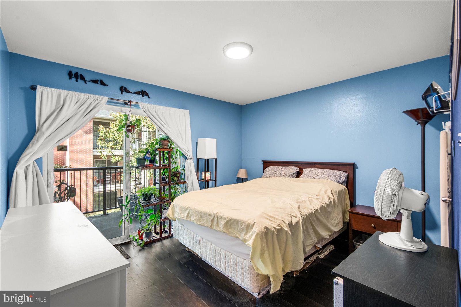 POINTE AT PARK CENTER - Residential