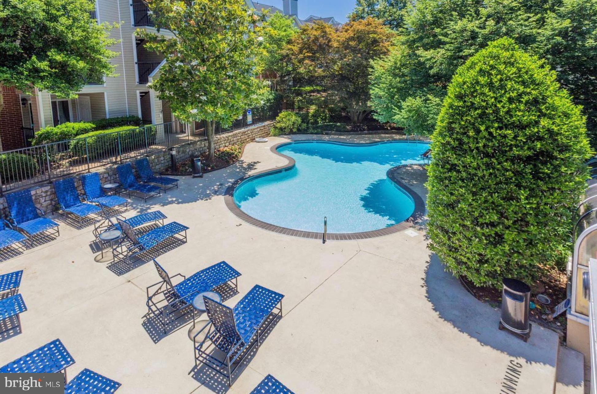 POINTE AT PARK CENTER - Residential