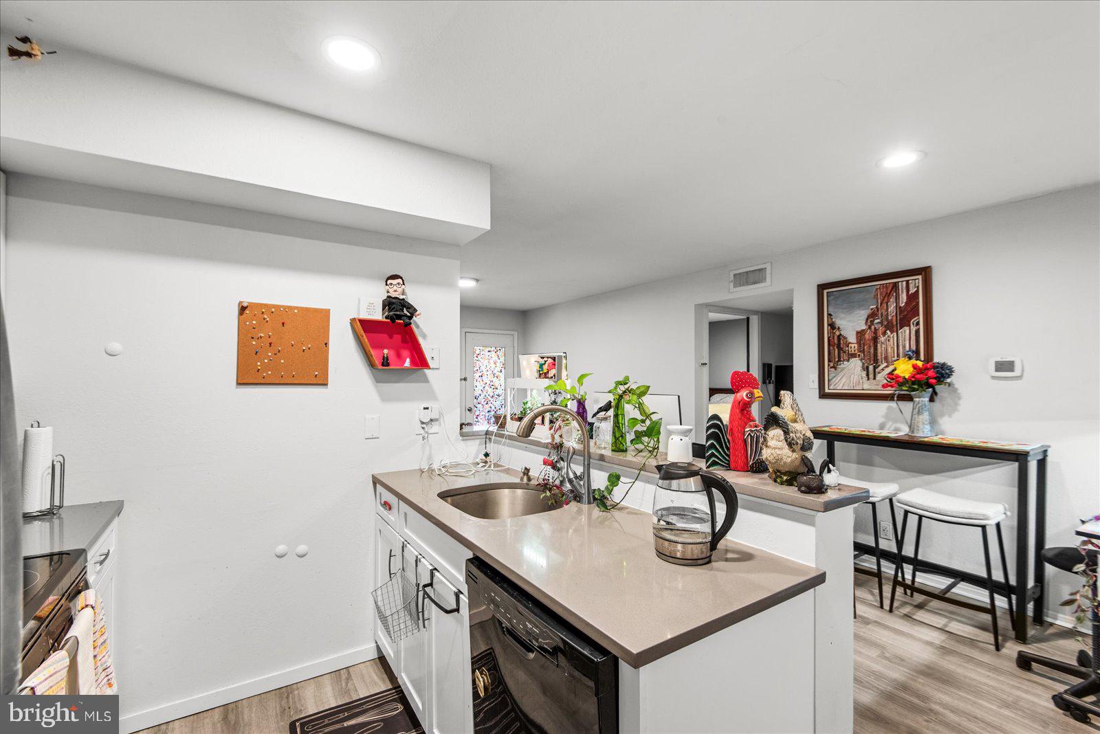 POINTE AT PARK CENTER - Residential