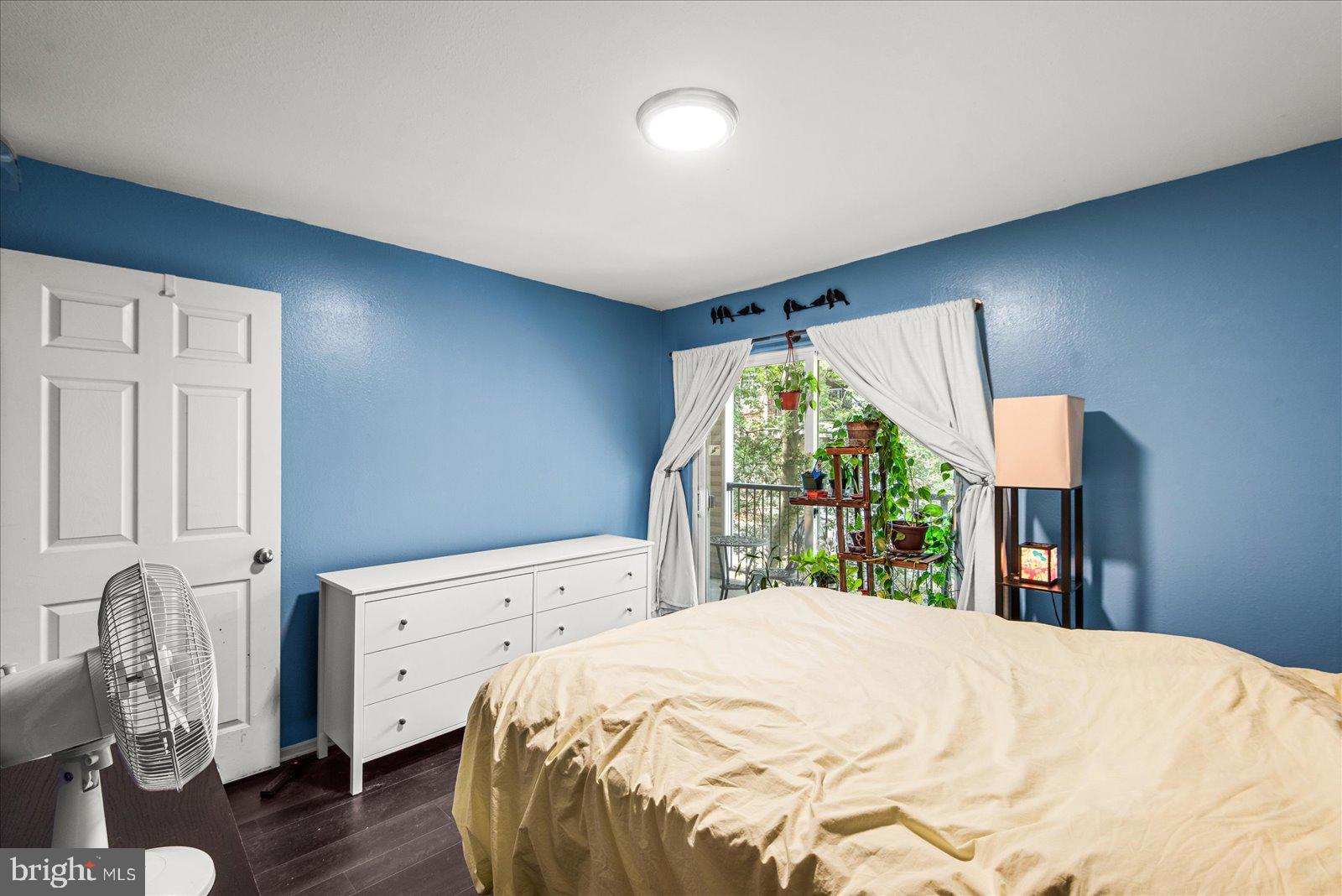 POINTE AT PARK CENTER - Residential