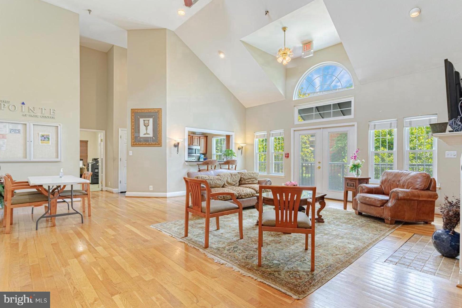 POINTE AT PARK CENTER - Residential