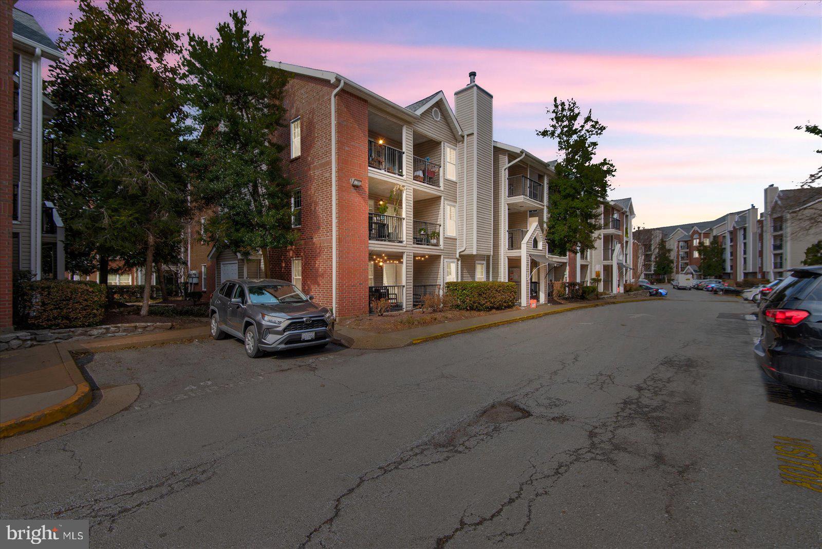 POINTE AT PARK CENTER - Residential