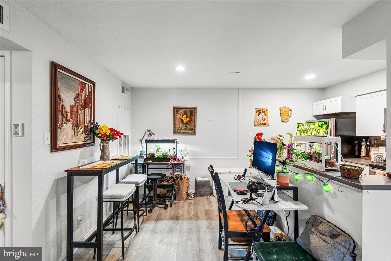 POINTE AT PARK CENTER - Residential