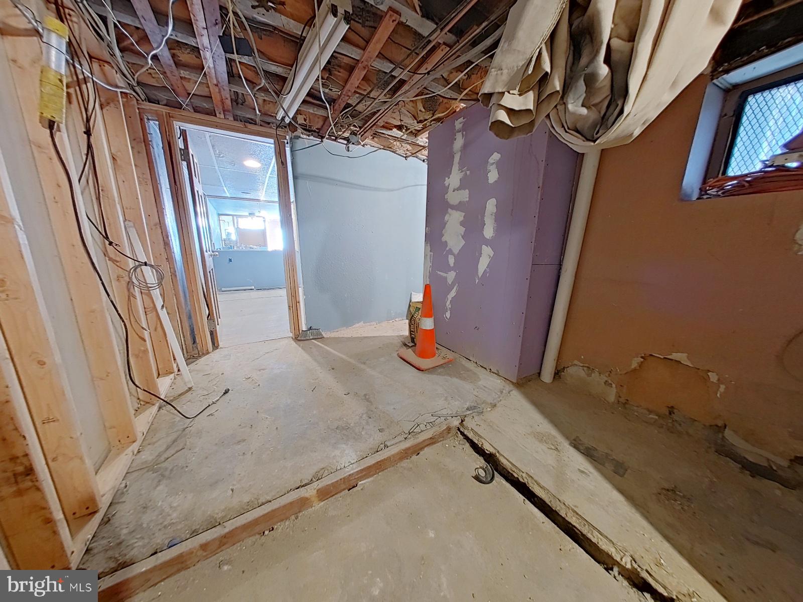 ALLEGHENY WEST - Commercial Sale