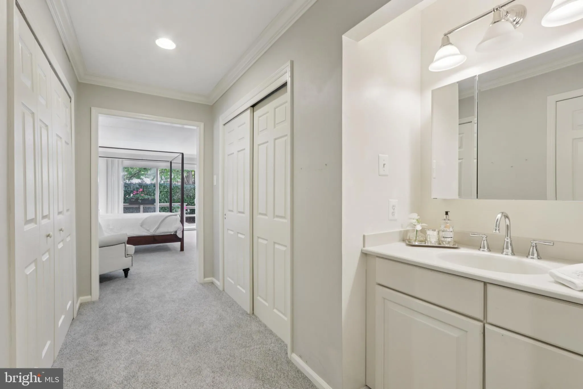 Devon, Pennsylvania 19333, United States, 3 Bedrooms Bedrooms, ,3 BathroomsBathrooms,Residential,Pending,214152