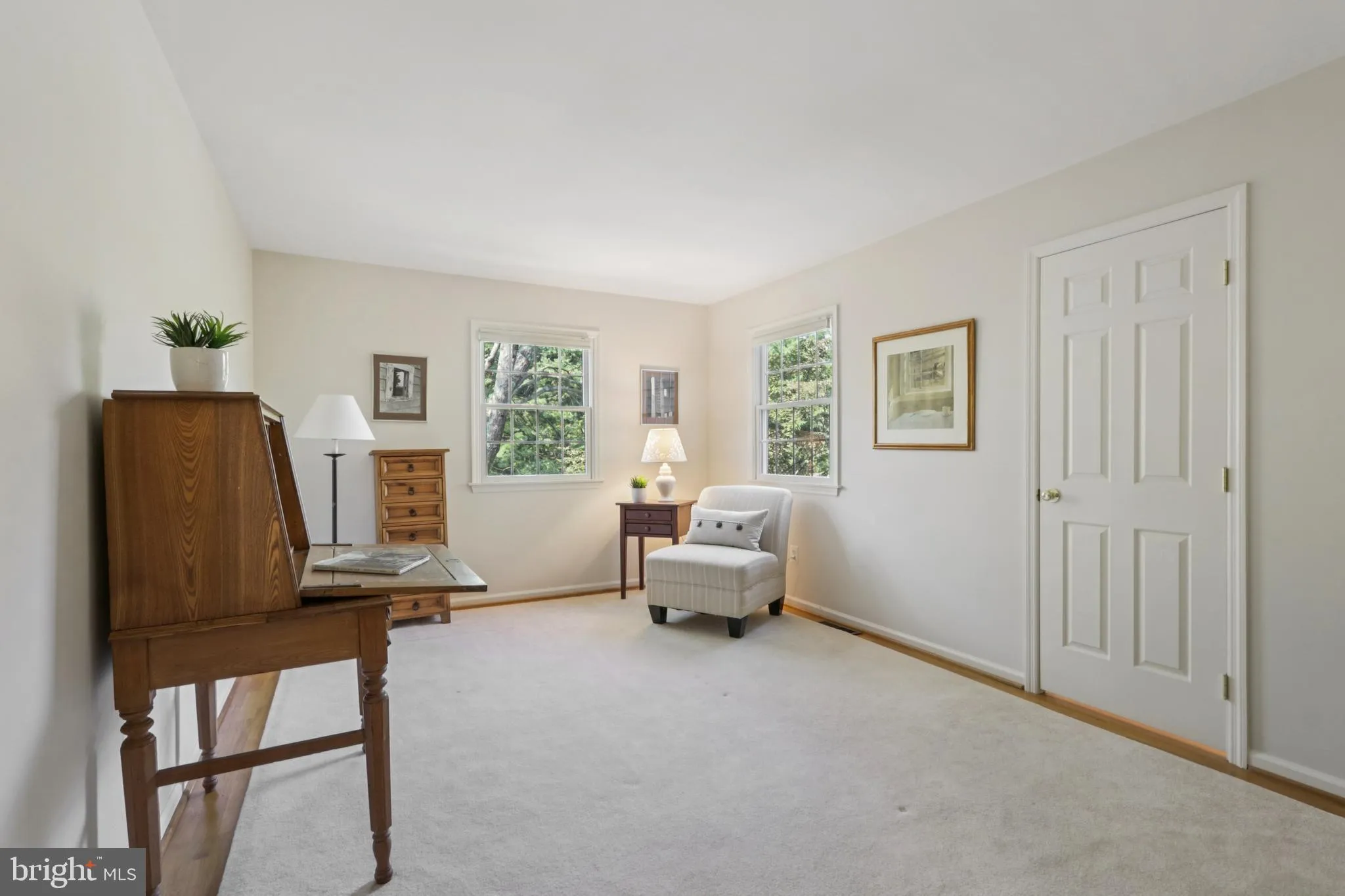 Devon, Pennsylvania 19333, United States, 3 Bedrooms Bedrooms, ,3 BathroomsBathrooms,Residential,Pending,214152