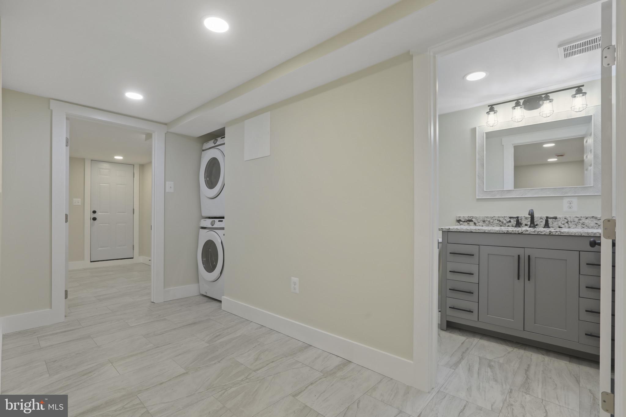 BROOKLYN - Residential