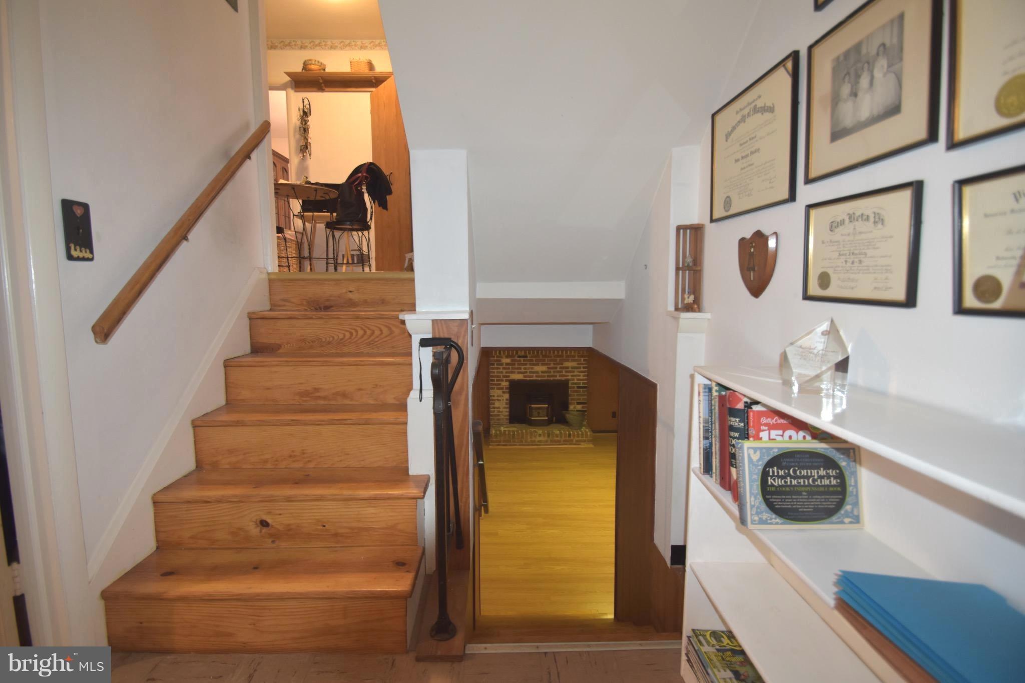 ROLLINGWOOD - Residential