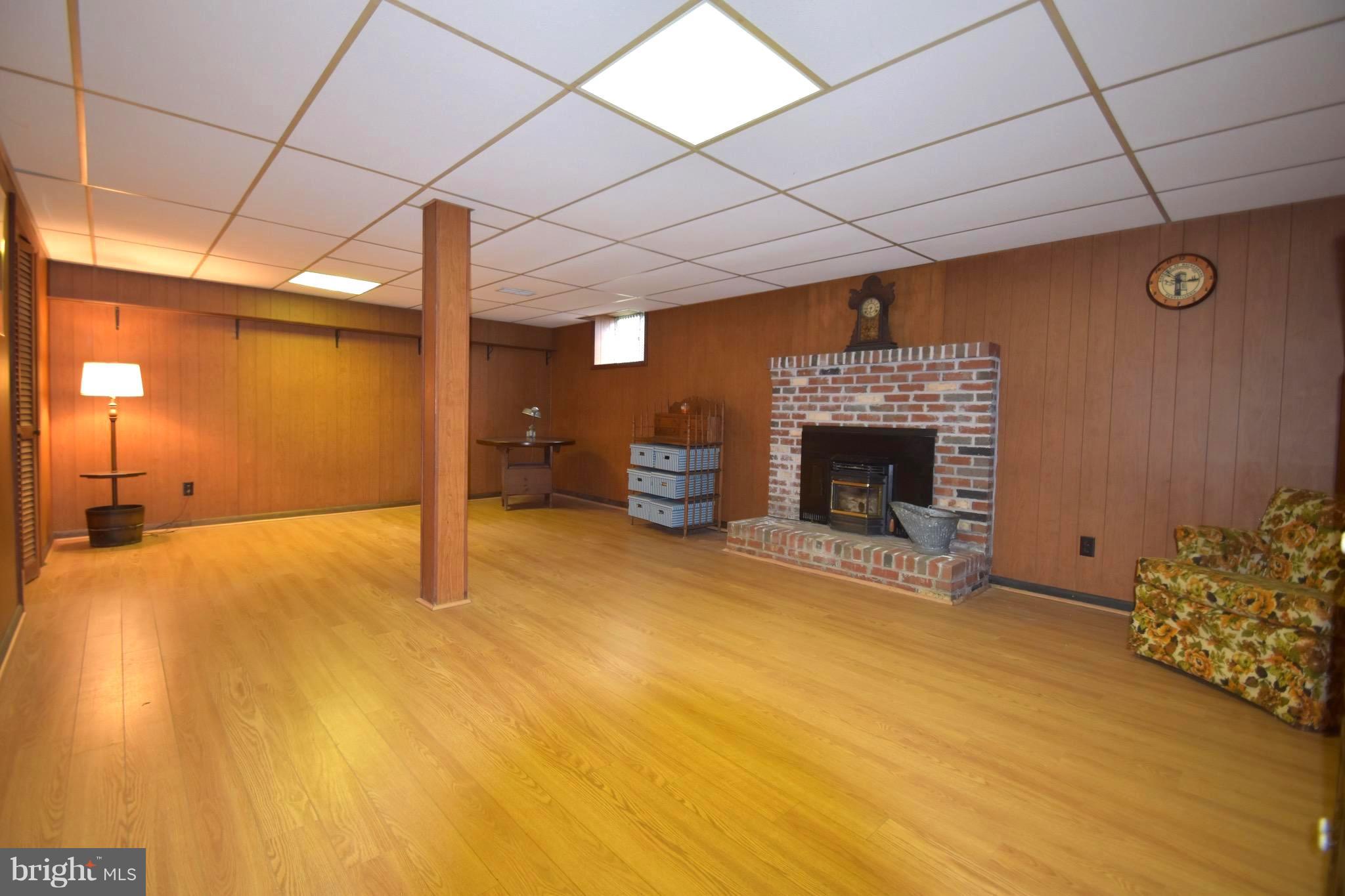 ROLLINGWOOD - Residential