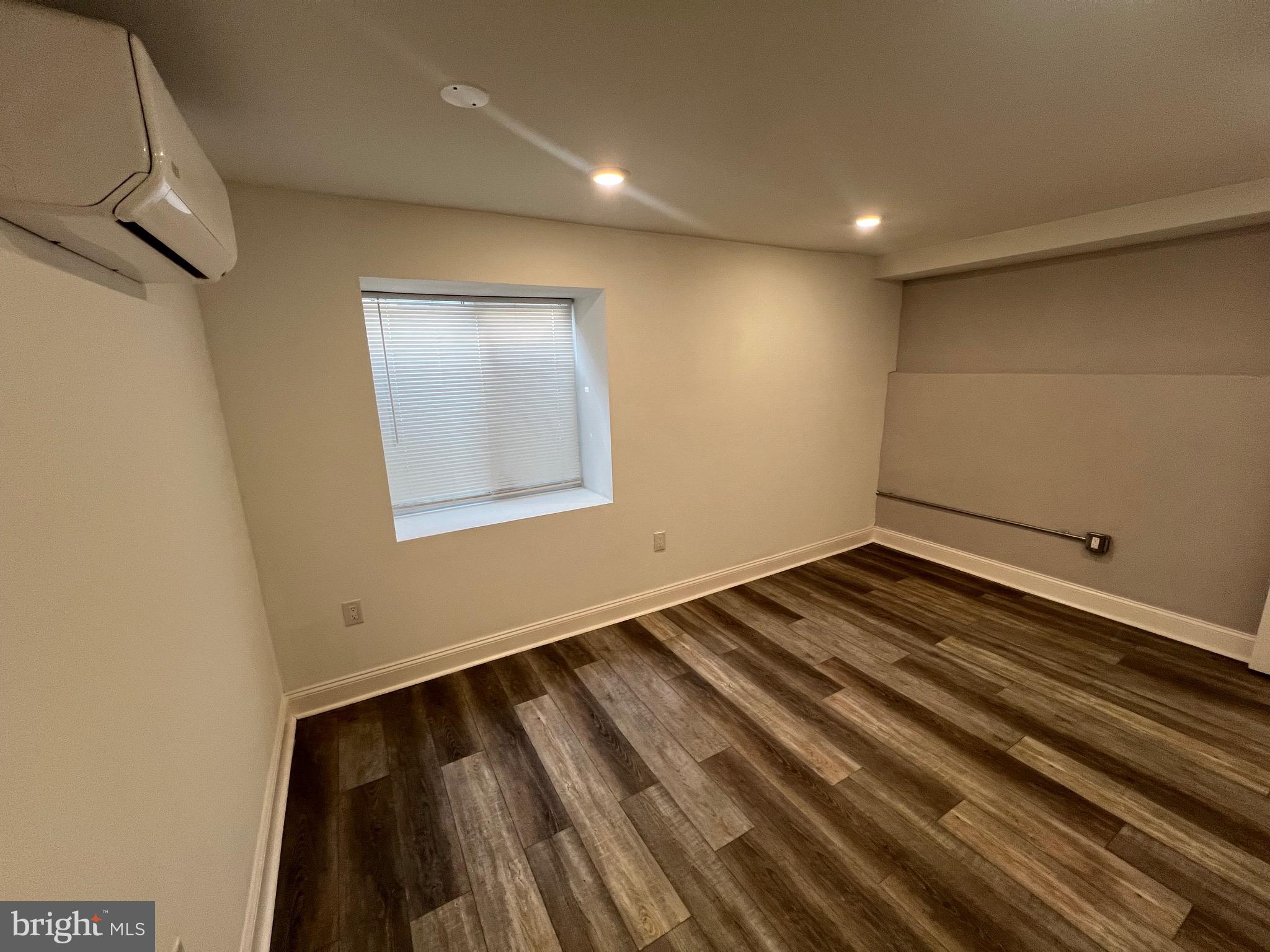 STRAWBERRY MANSION - Residential Lease