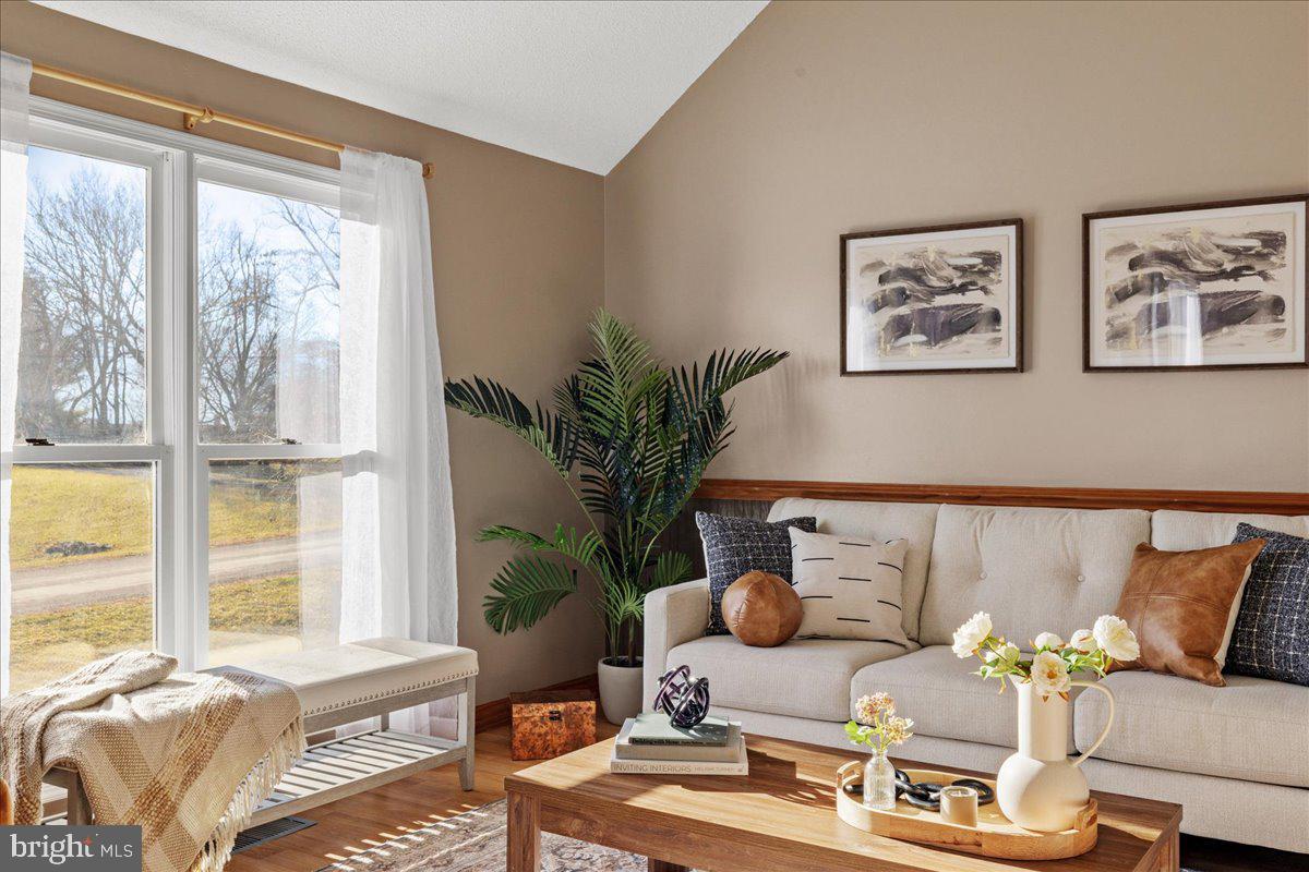 CLARK ST - Residential