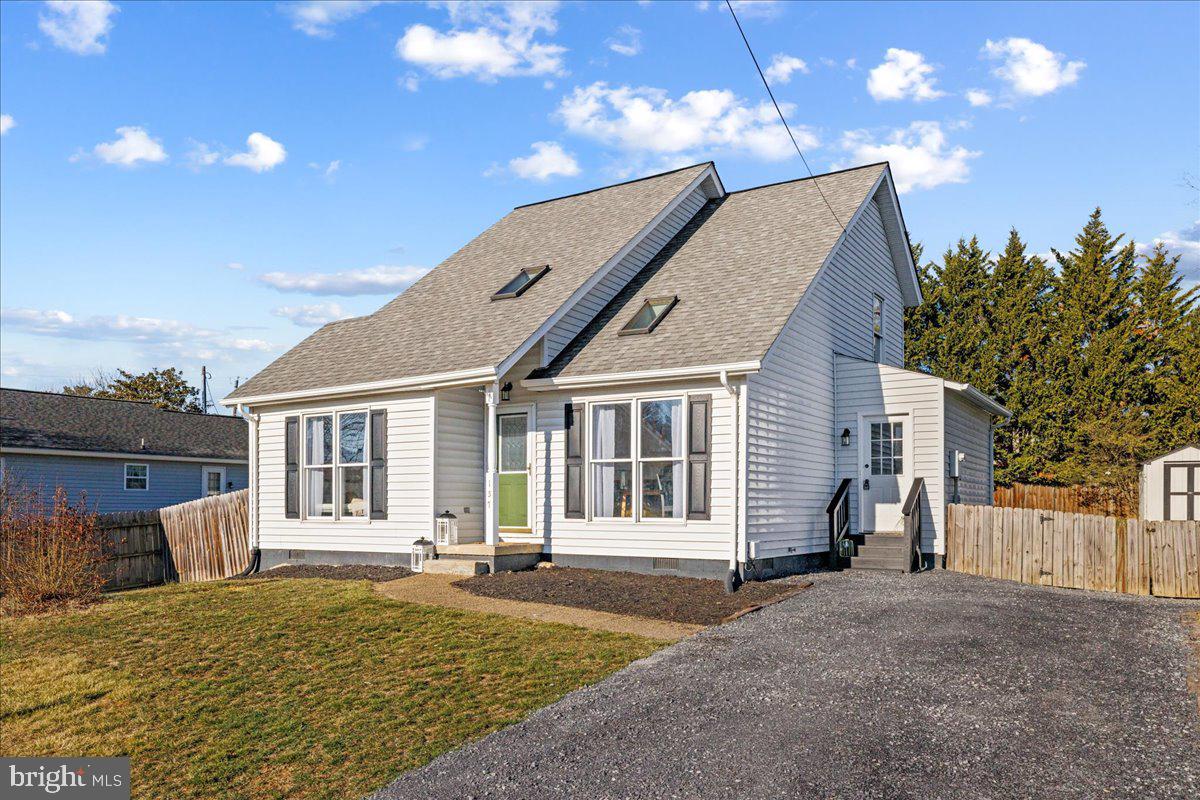 CLARK ST - Residential