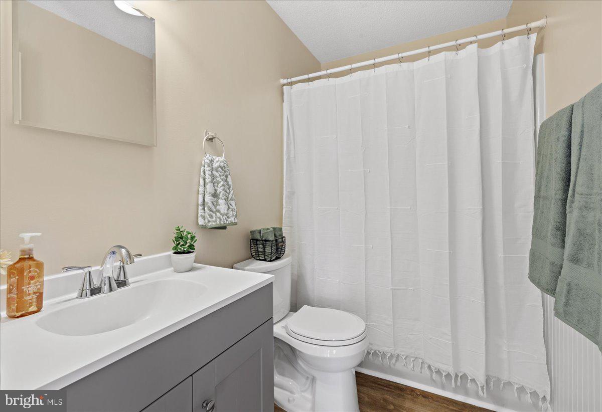 CLARK ST - Residential