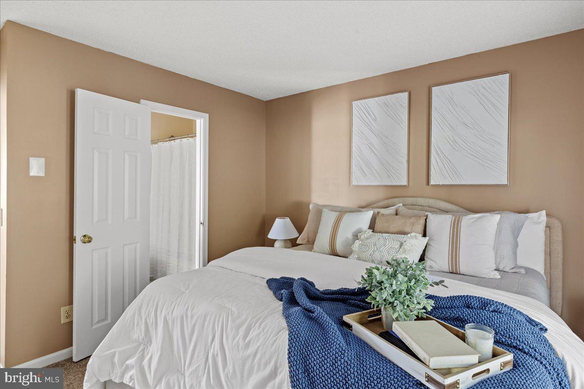 CLARK ST - Residential