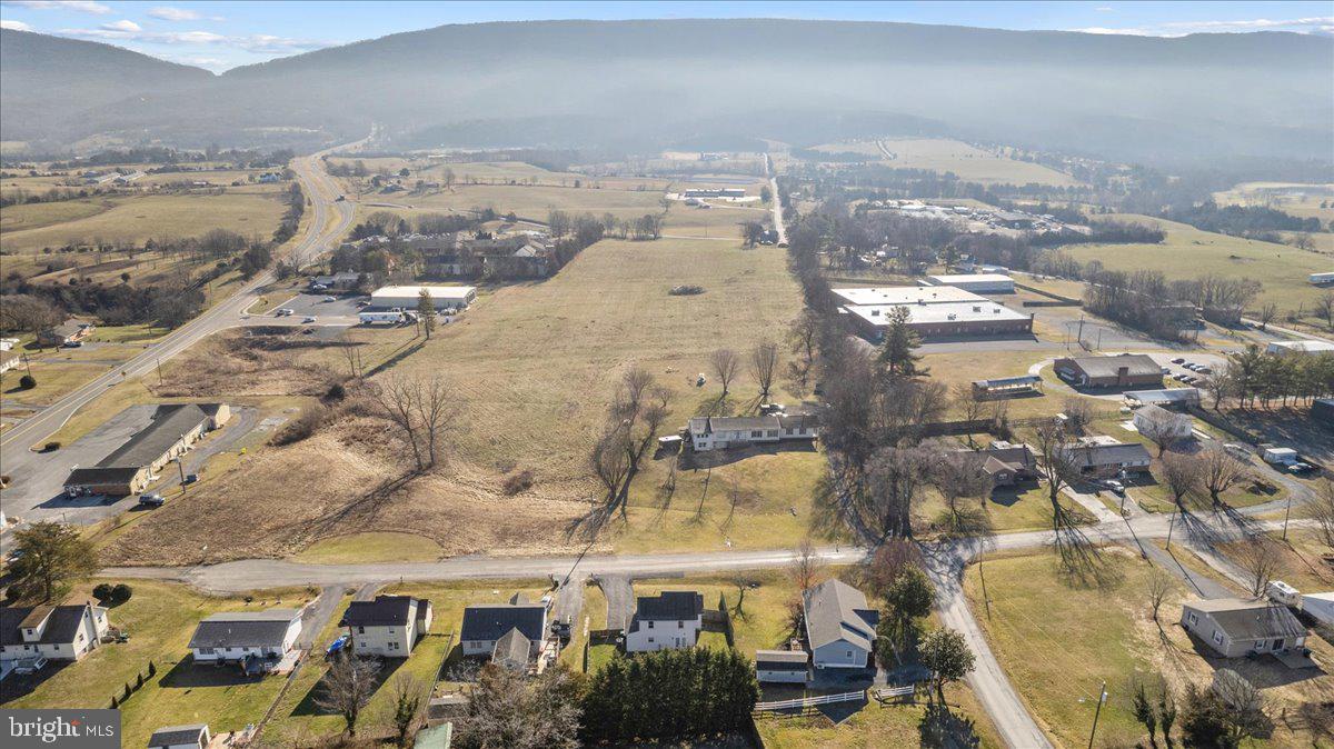 CLARK ST - Residential