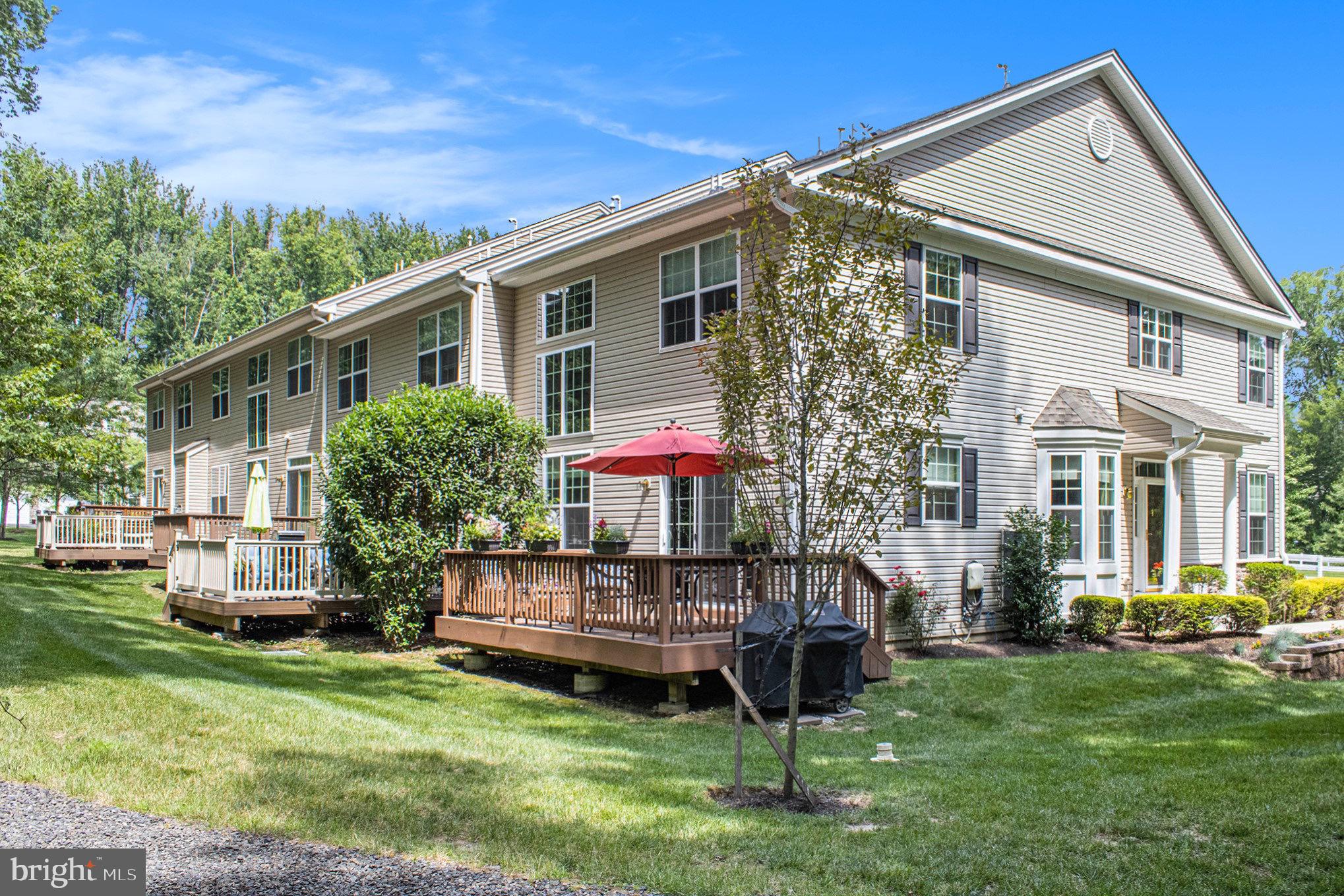 WHISPERING PINES - Residential