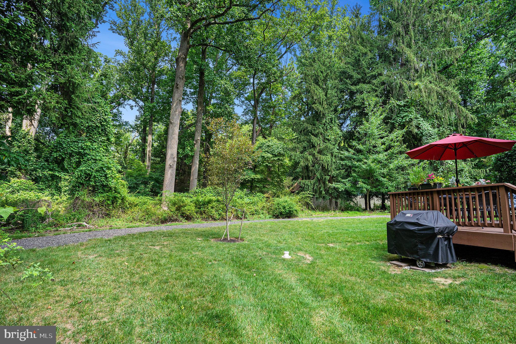 WHISPERING PINES - Residential