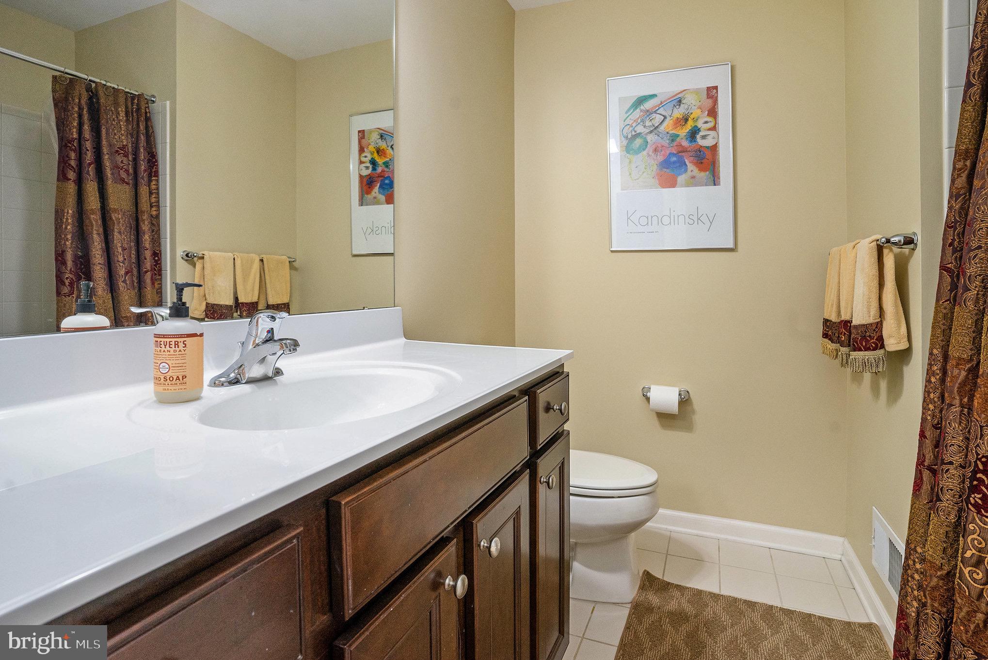 WHISPERING PINES - Residential