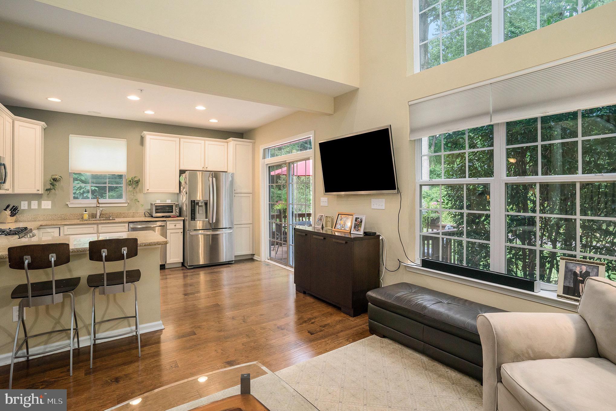 WHISPERING PINES - Residential