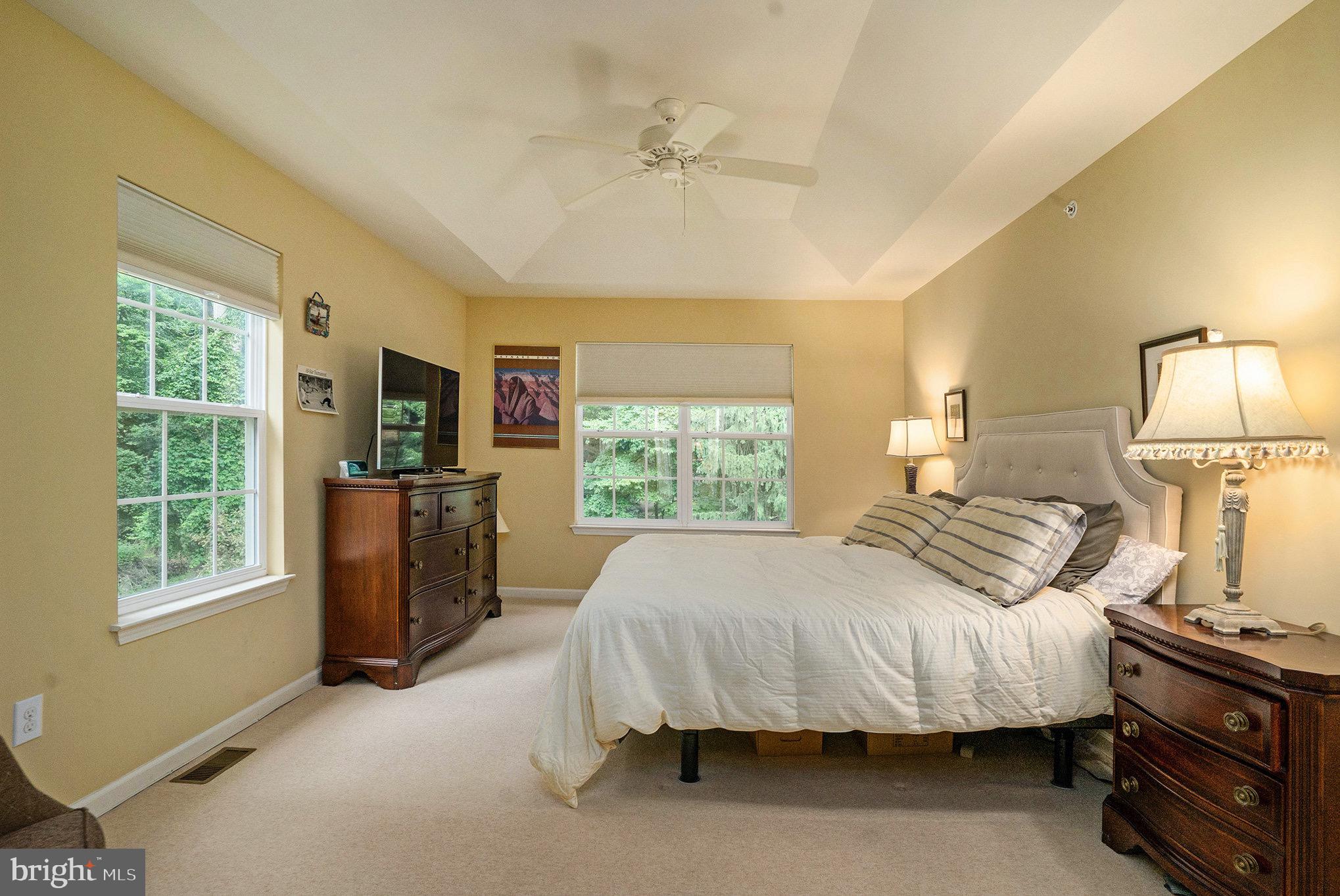 WHISPERING PINES - Residential