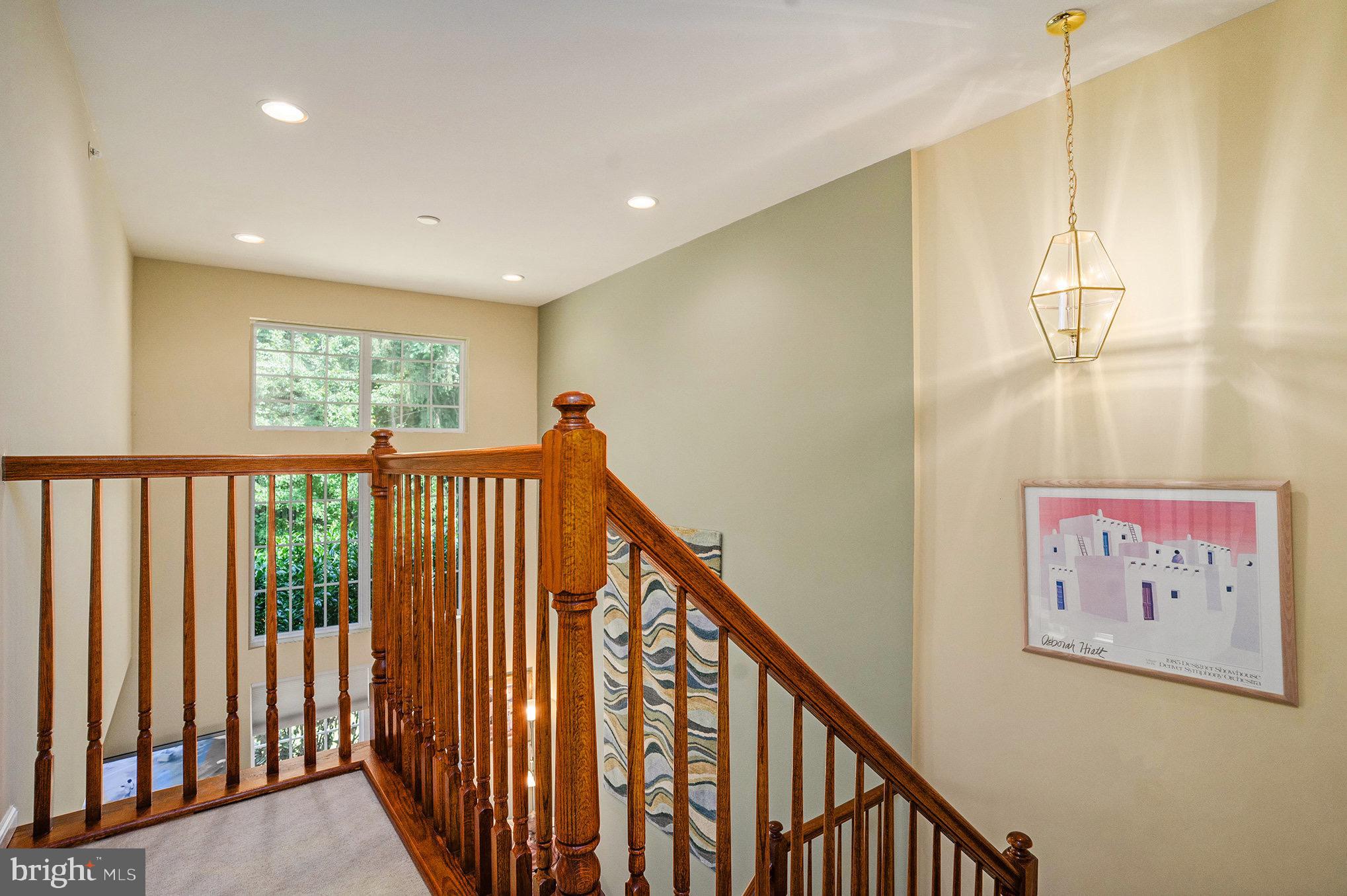 WHISPERING PINES - Residential