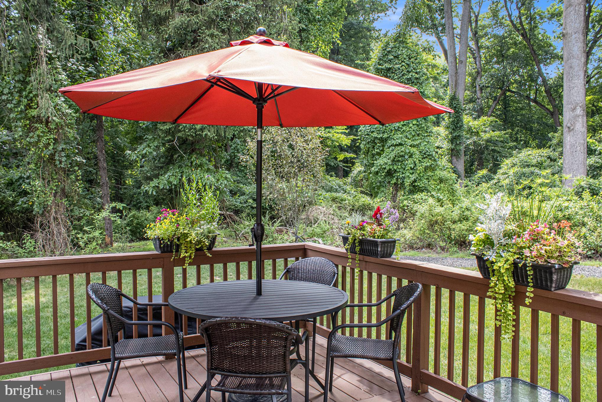 WHISPERING PINES - Residential