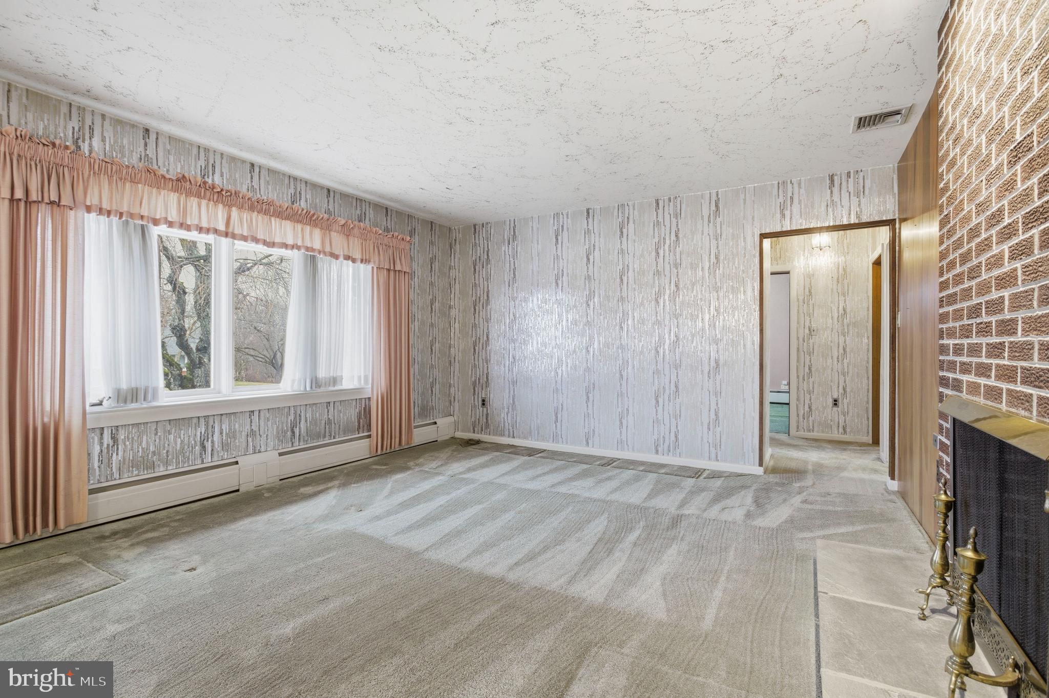 LANGFORD HILLS - Residential