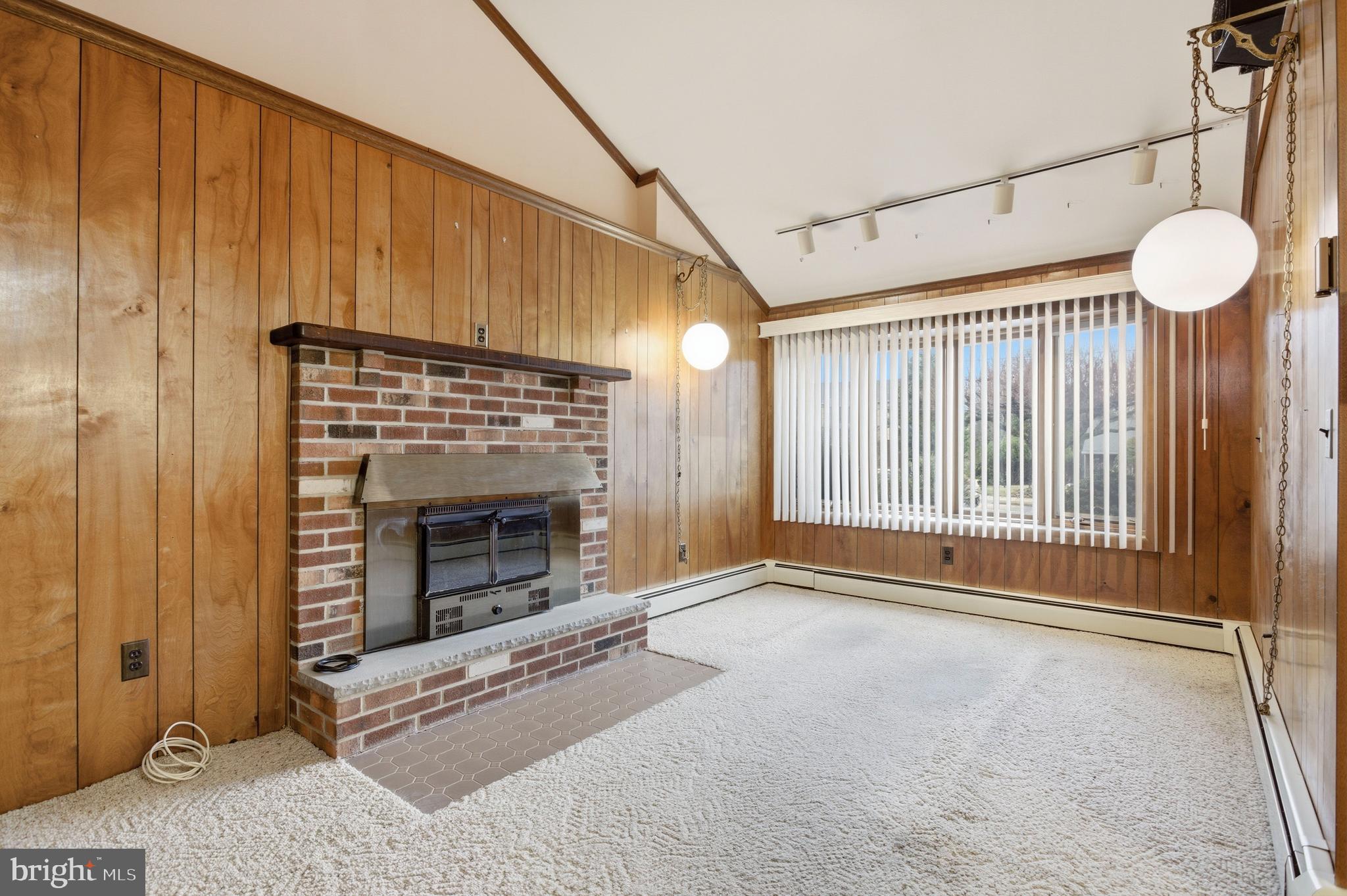 LANGFORD HILLS - Residential