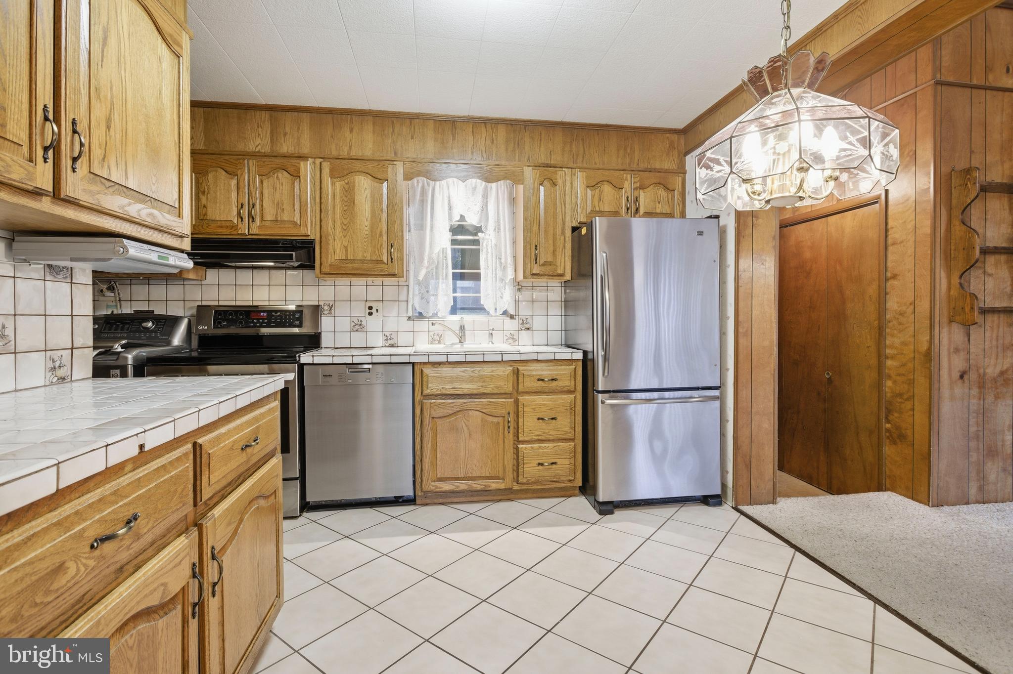 LANGFORD HILLS - Residential