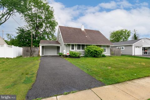 Homes For Sale - 68 Shawmont Lane<br/> Burlington County, WILLINGBORO, NJ 08046