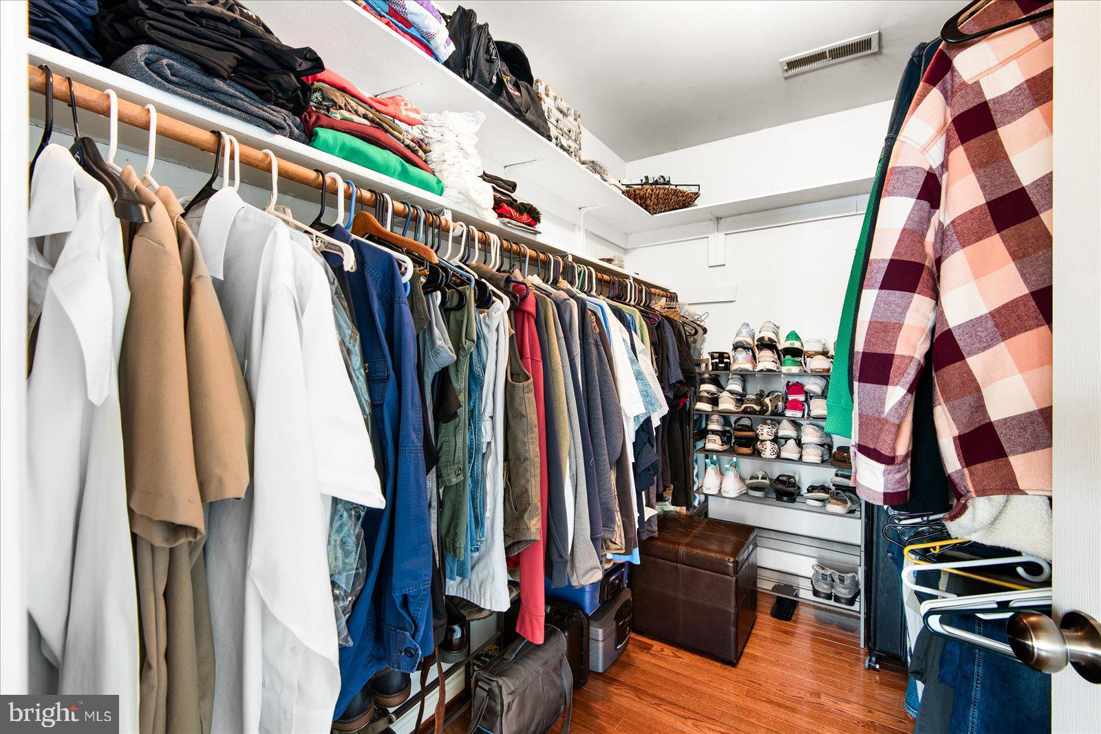 WATFORD VILLAGE - Residential