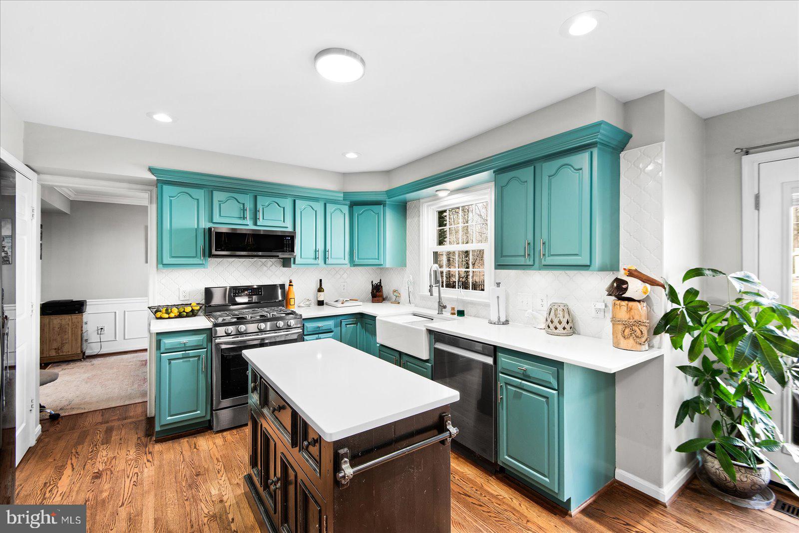 WATFORD VILLAGE - Residential