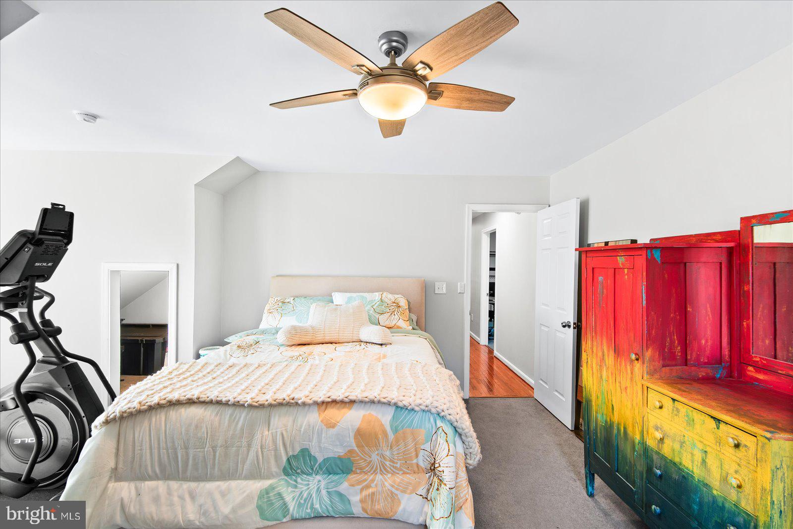 WATFORD VILLAGE - Residential