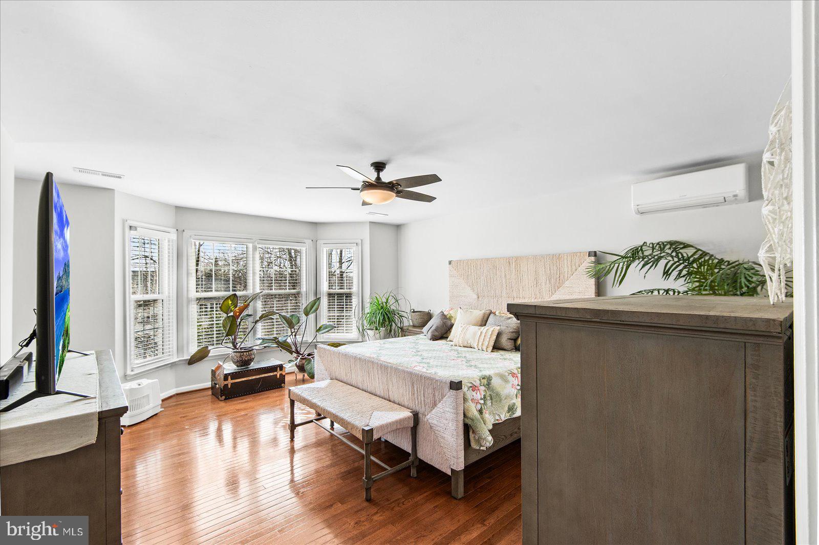 WATFORD VILLAGE - Residential