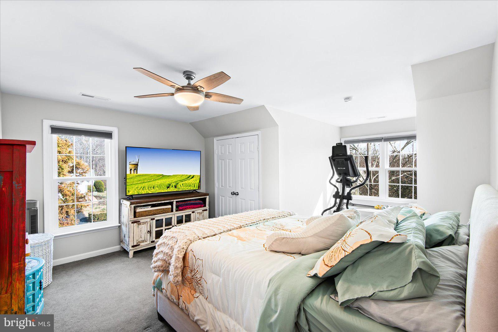 WATFORD VILLAGE - Residential