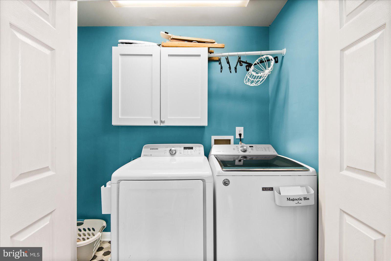 WATFORD VILLAGE - Residential