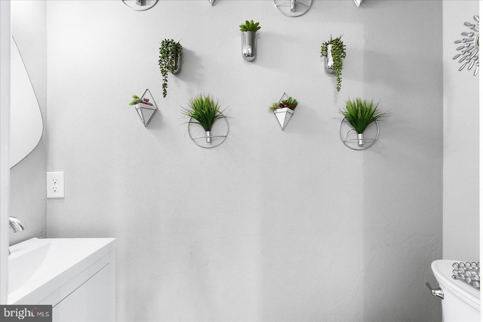 WATFORD VILLAGE - Residential