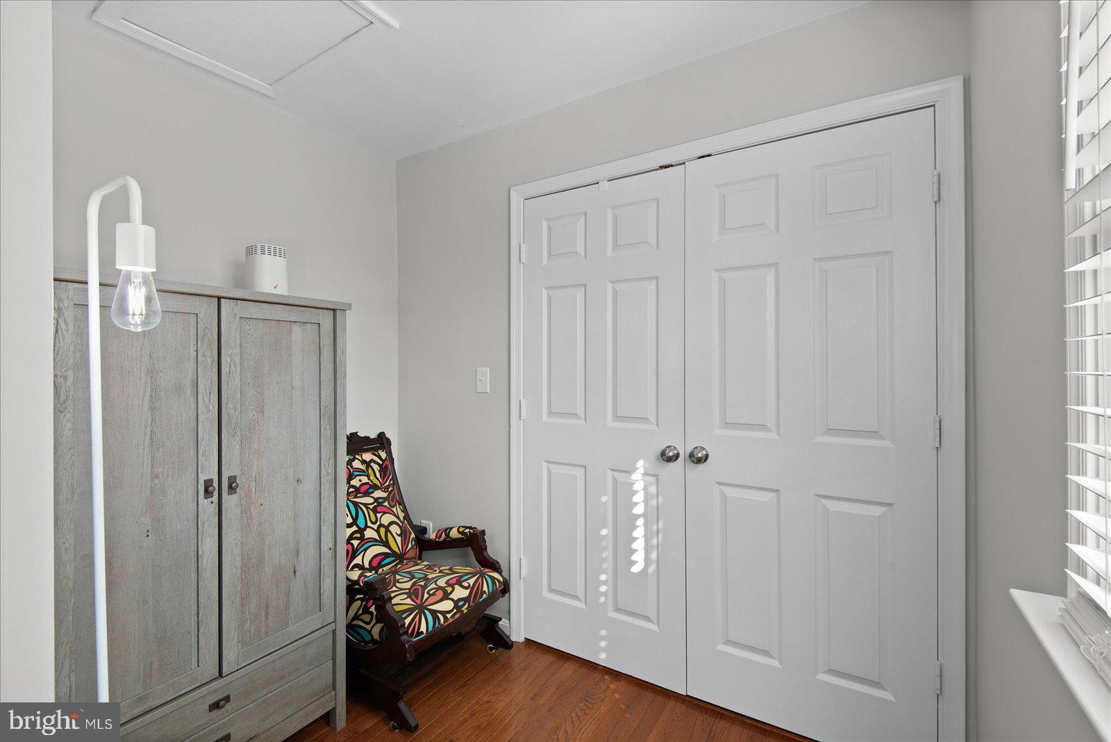 WATFORD VILLAGE - Residential