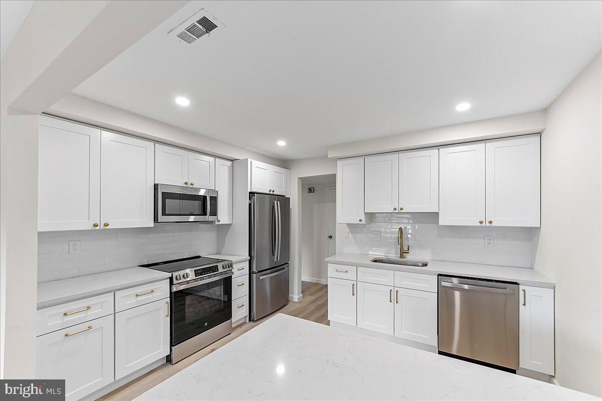 RAINTREE - Residential