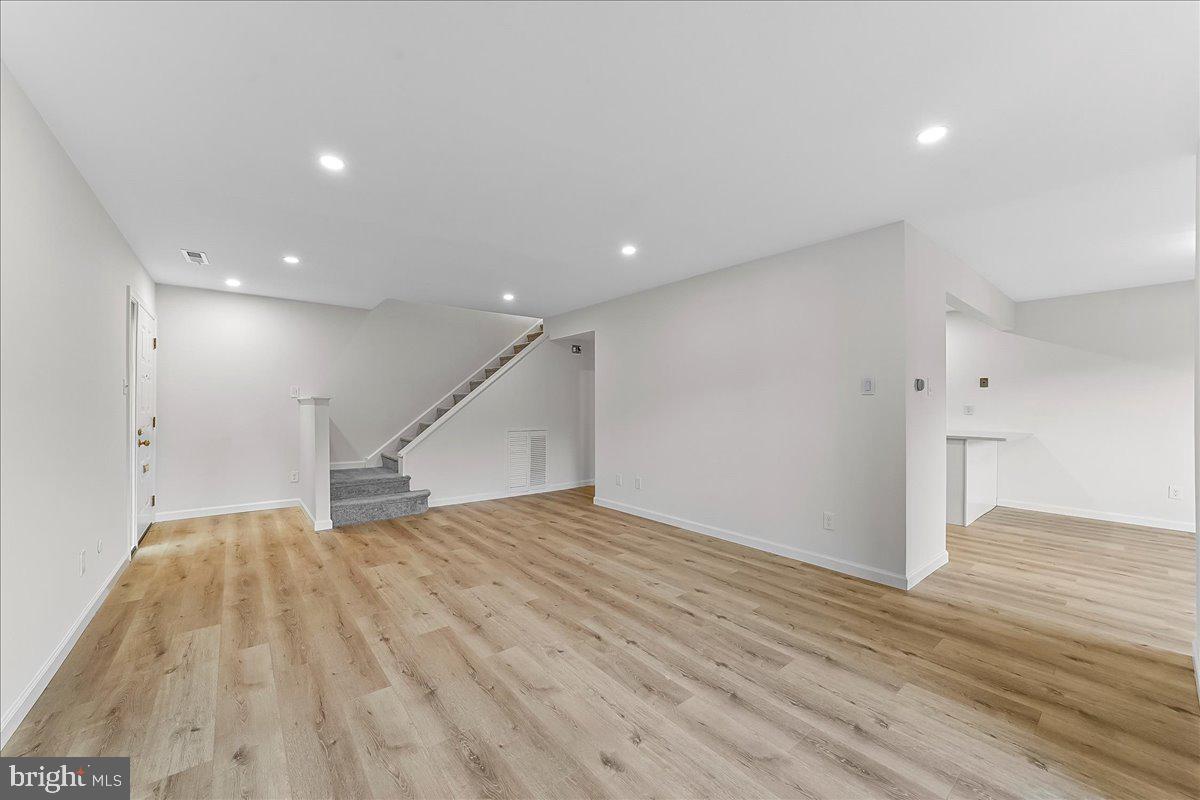 RAINTREE - Residential