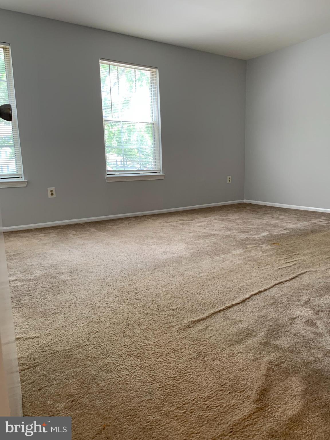 ANTIETAM SQUARE - Residential Lease