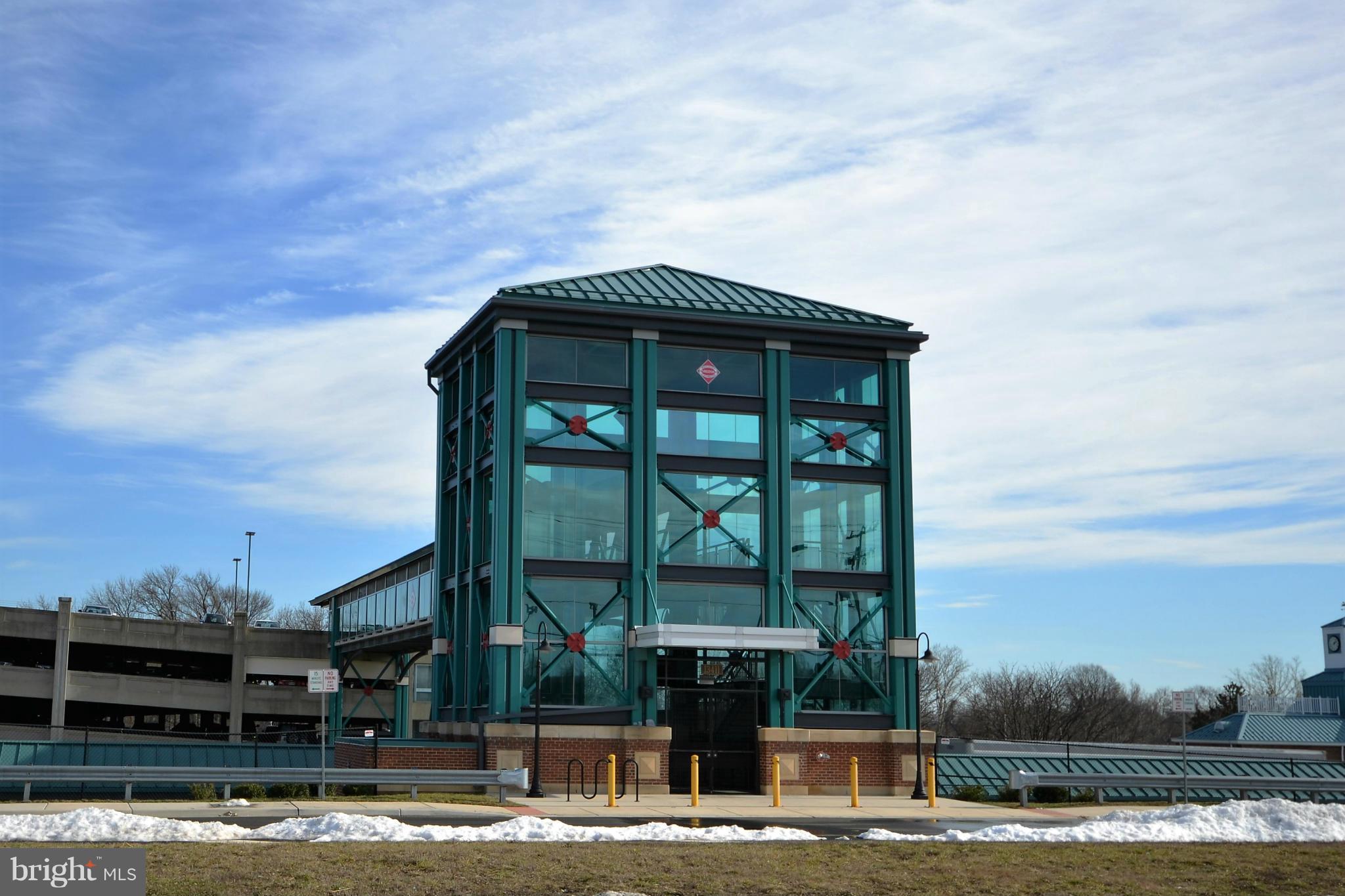 HARBOR POINT EAST/WEST - Residential Lease