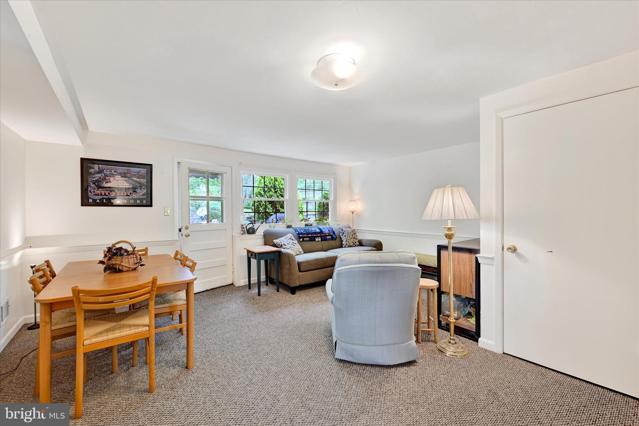 YORK MANOR - Residential