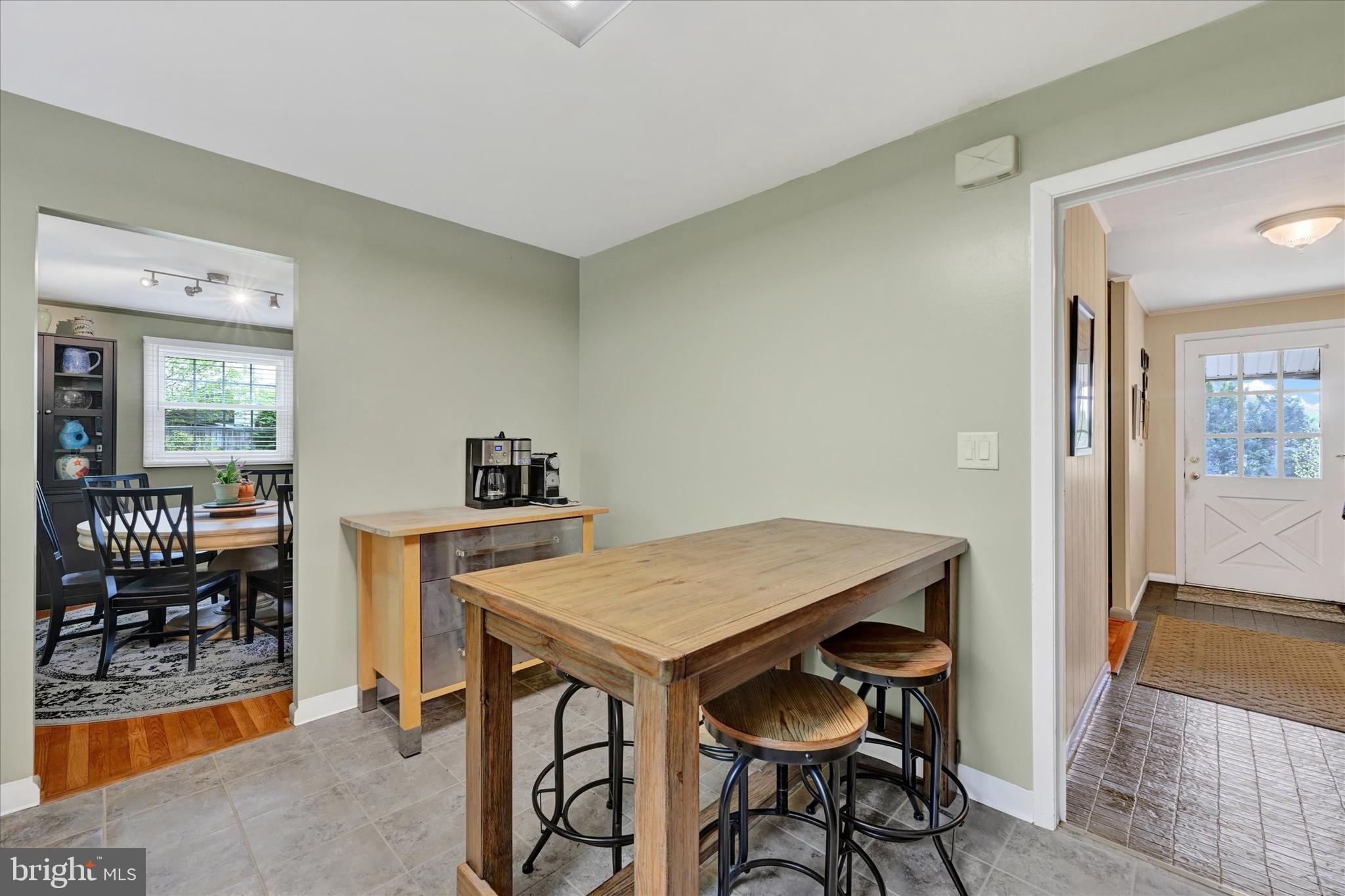 YORK MANOR - Residential